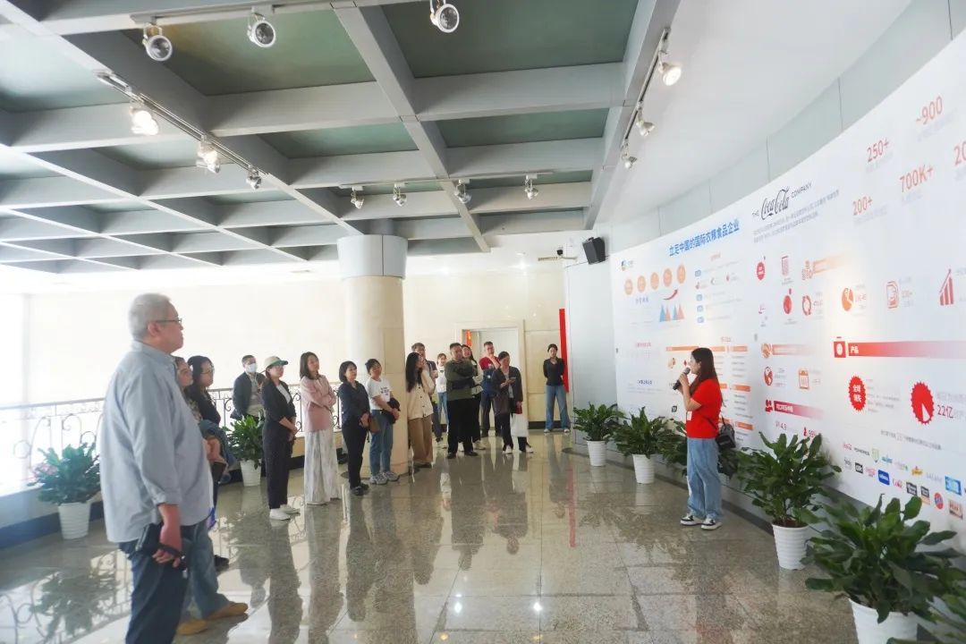 https://mmbiz.qpic.cn/sz_mmbiz_jpg/iaDOYjnfVuoH4kxb0xxyASqcYOSdXiapmX7rYITYSb0z7tO8tKH73YicX6iadnl2rI5mgPJpYU89vwsCkzibIhytrRA/640?wx_fmt=jpeg&from=appmsg